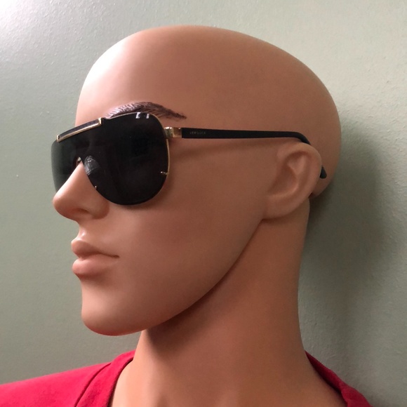 Versace Sunglasses - Picture 3 of 10